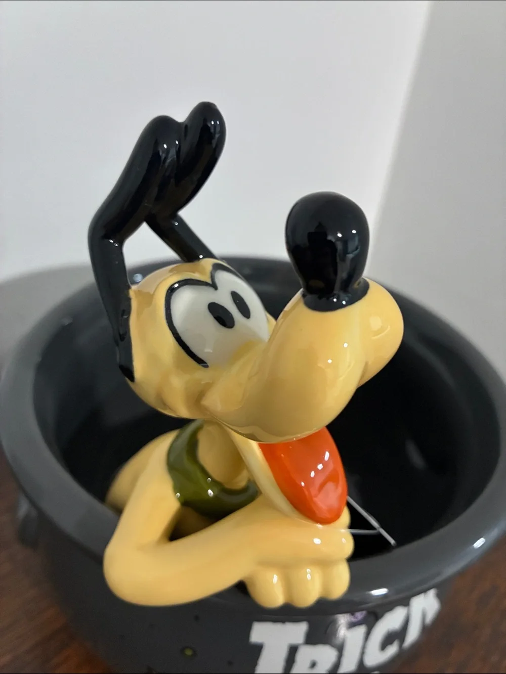 NWT- Disney- Pluto 'Trick or Treat' -Halloween Ceramic Candy Cauldron Bowl